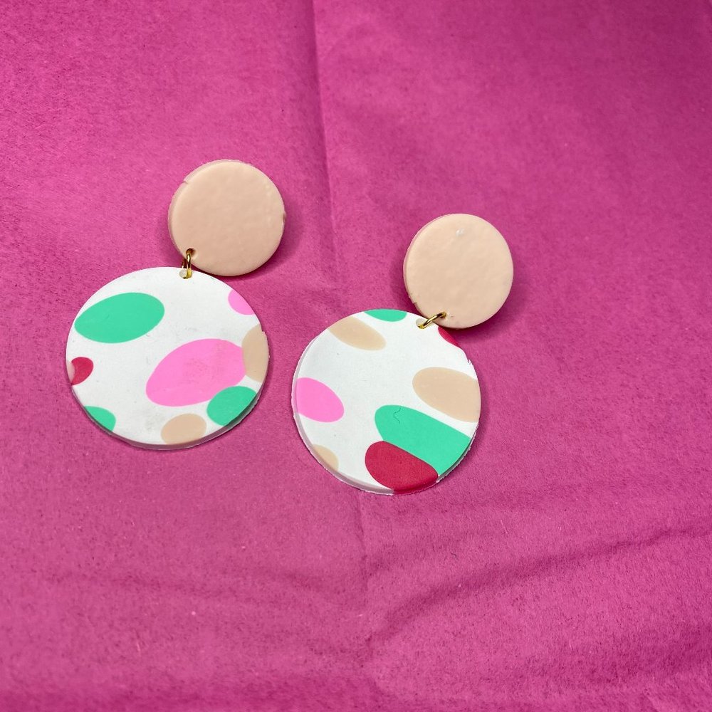 Spring Time Earrings - Picture 1 of 1